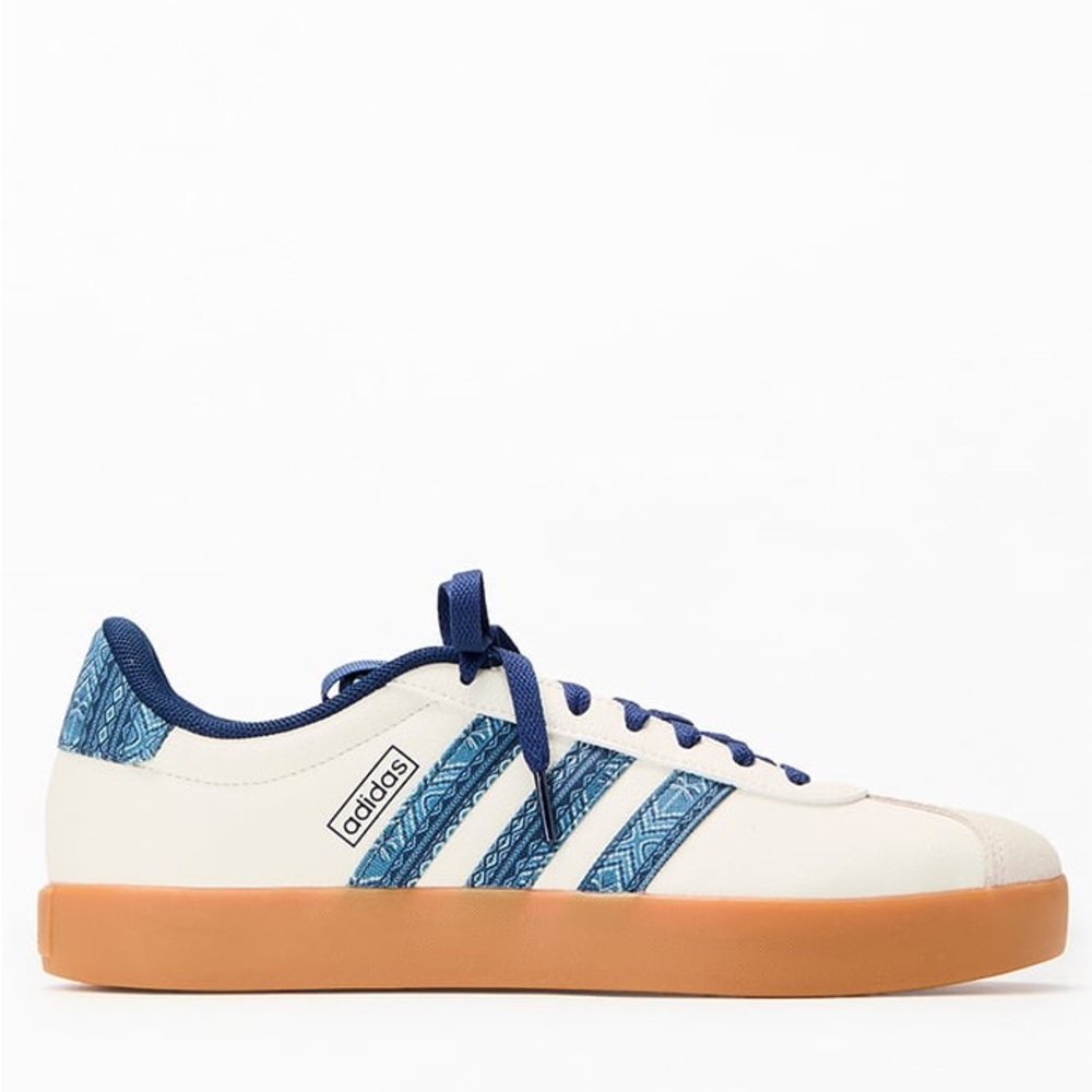 NWT: IN BOX 

adidas Women's Farm Rio VL Court 3.0 Sneakers
Size 8.5